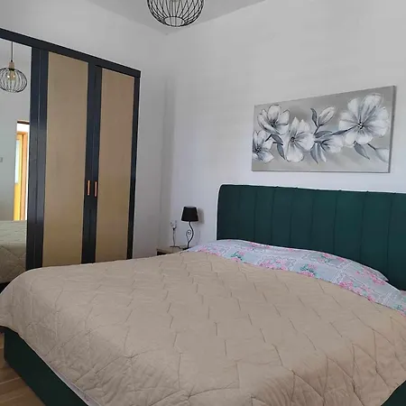 Apartment By The Sea Seline, Paklenica - 17955 *