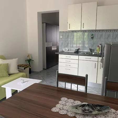 By The Sea Seline, Paklenica - 17955 *